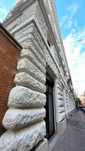 Front Medina Art Gallery Roma Via Poliziano 28-32-34-36